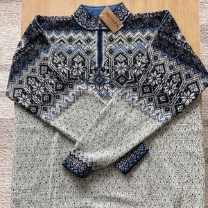 Beautiful never worn 100% alpaca